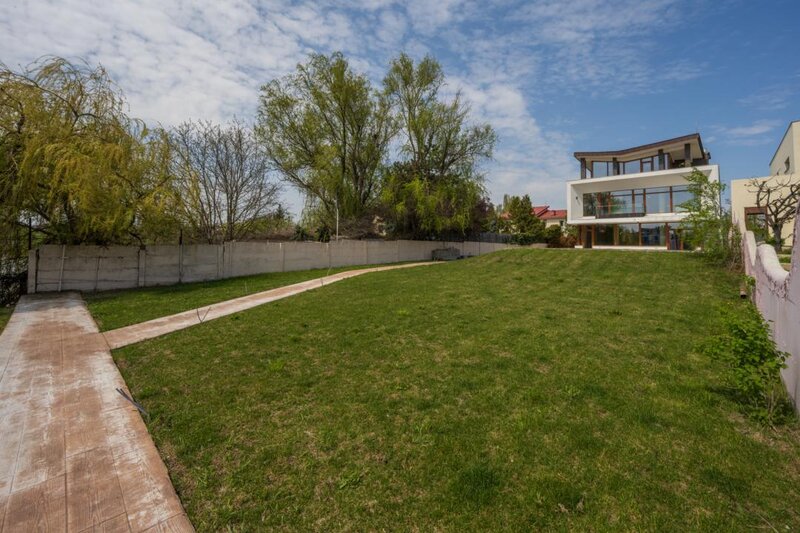 Proprietate rara cu acces direct la lacul Mogosoaia | Teren 1182 mp
